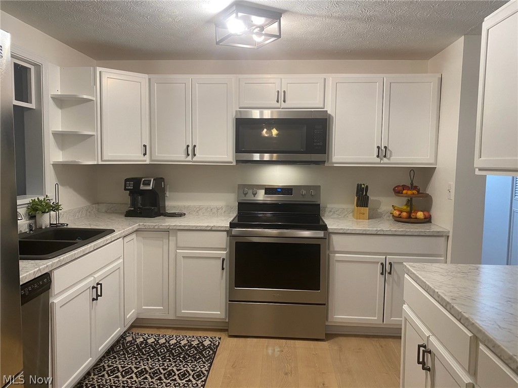 Madison Golf Lakelands Rsb 01 - Residential