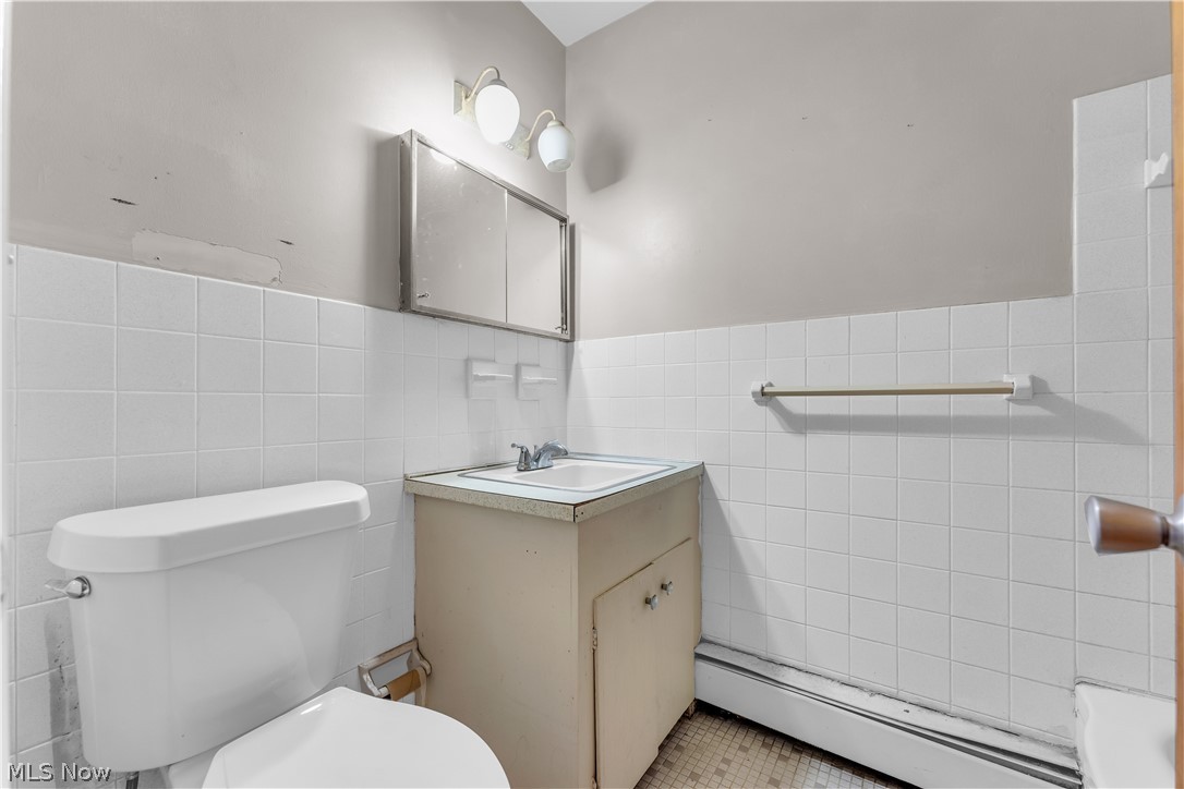 David G Kangessers Dakan 15 - Commercial Sale