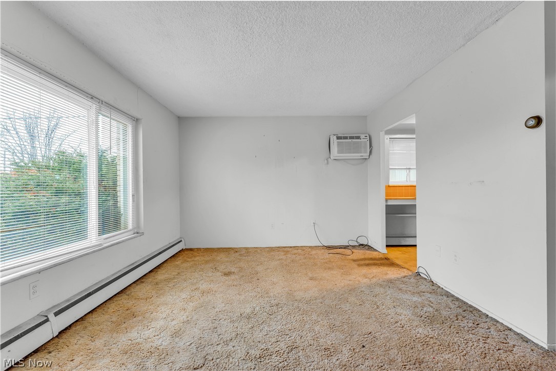 David G Kangessers Dakan 15 - Commercial Sale