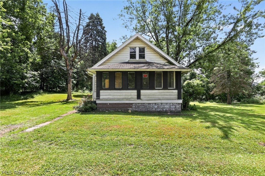 Opportunity awaits at this Girard property, perfect for investors or buyers looking to add value. This home is being sold exclusively as-is and offers great potential with the right updates and improvements. Featuring a solid layout and functional space, it provides a strong foundation for renovation and customization. With some TLC, this property can be transformed to reach its full potential, whether as a primary residence, rental, or resale investment. Conveniently located near local amenities, schools, and major roadways, this is a great chance to secure a property with upside in a desirable area.