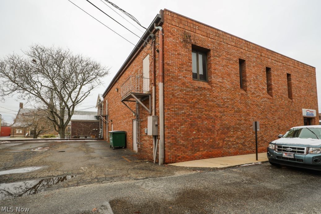 Ravenna - Commercial Lease