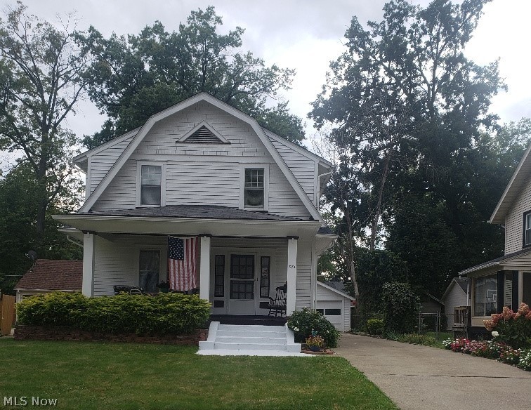 Well maintained 3 bedroom home on Kenmore SE. Beautiful front porch to relax on. Large eat-in kitchen. Living room w/woodburning fireplace. Office or sun room off dining room. Basement has been waterproofed - Ohio State Waterproofing coming in October to re-seal basement wall because Warranty is transferable.
