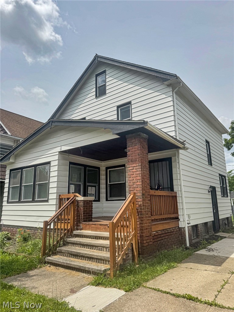 Beautifully renovated 3-bedroom Colonial with updates throughout. This move-in ready home features new vinyl windows, a new main roof and garage roof, new vinyl flooring, an updated kitchen. Major mechanicals have also been taken care of with a brand new furnace, hot water tank, PVC and PEX plumbing and newer GE electrical panel. This turnkey property is perfect for an owner occupant or investor!