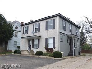 MOVE IN SPECIAL! SIGN LEASE BEFORE JAN 1ST 2018 AND ONLY PAY $400 RENT AND HALF SECURITY DEPOSIT! ONLY NEED $600 TO MOVE IN. APPLICANTS MUST PASS APPLICATION PROCESS TO QUALIFY. Cozy one bedroom apartment unit in canton city area.  Owner pays water, sewer and trash, tenant pays gas and electric. Frig and stove in unit. Apartment located on 2nd floor. Security deposit required. No section 8. No pets allowed.