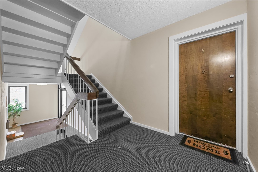 Oak Knolls Condo - Residential