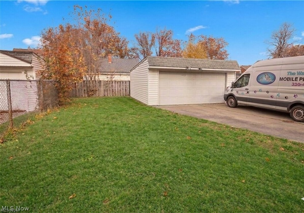Bungalow - Residential