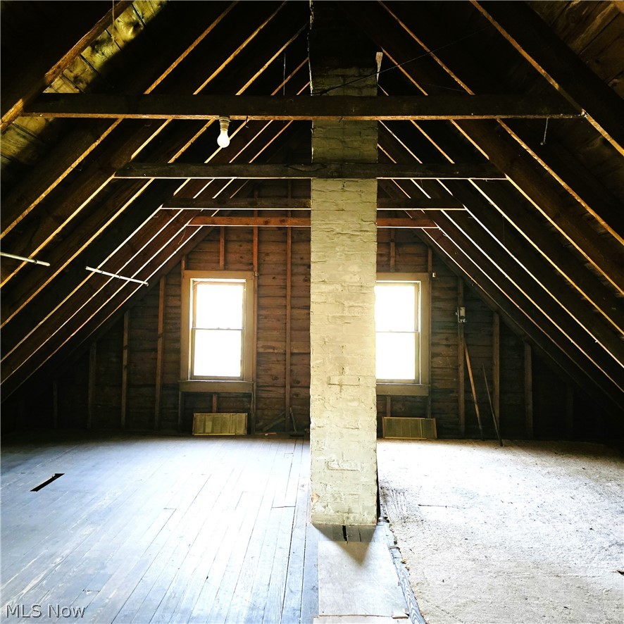 Ezra Nicholsons Grace Ave - Residential
