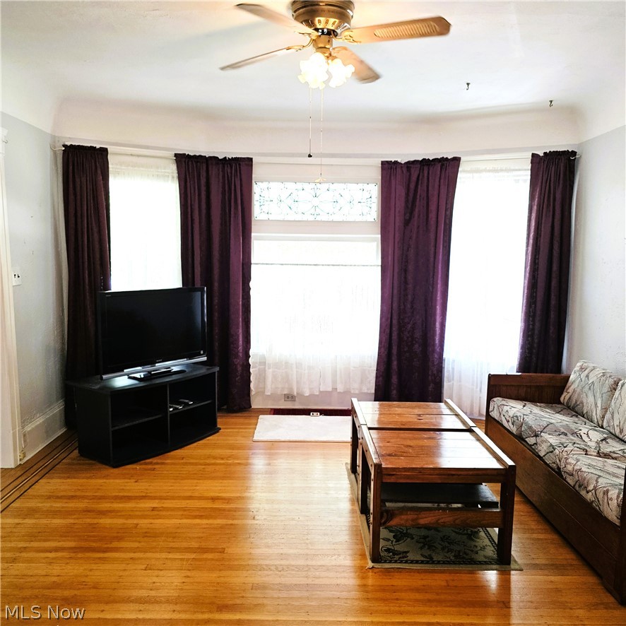 Ezra Nicholsons Grace Ave - Residential
