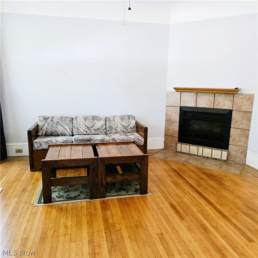 Ezra Nicholsons Grace Ave - Residential