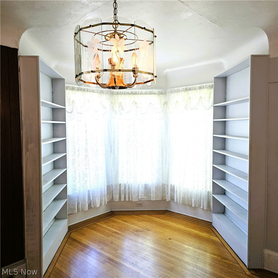 Ezra Nicholsons Grace Ave - Residential