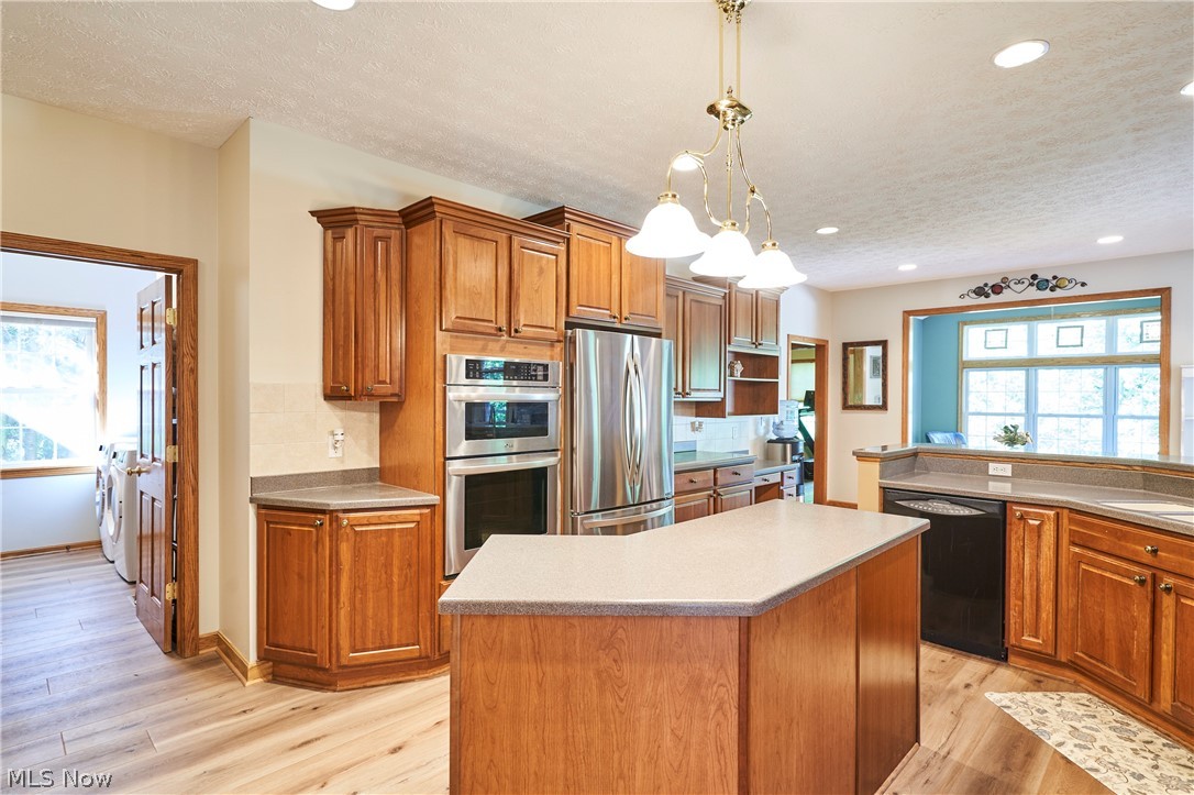 Brook Hollow Preserve - Residential