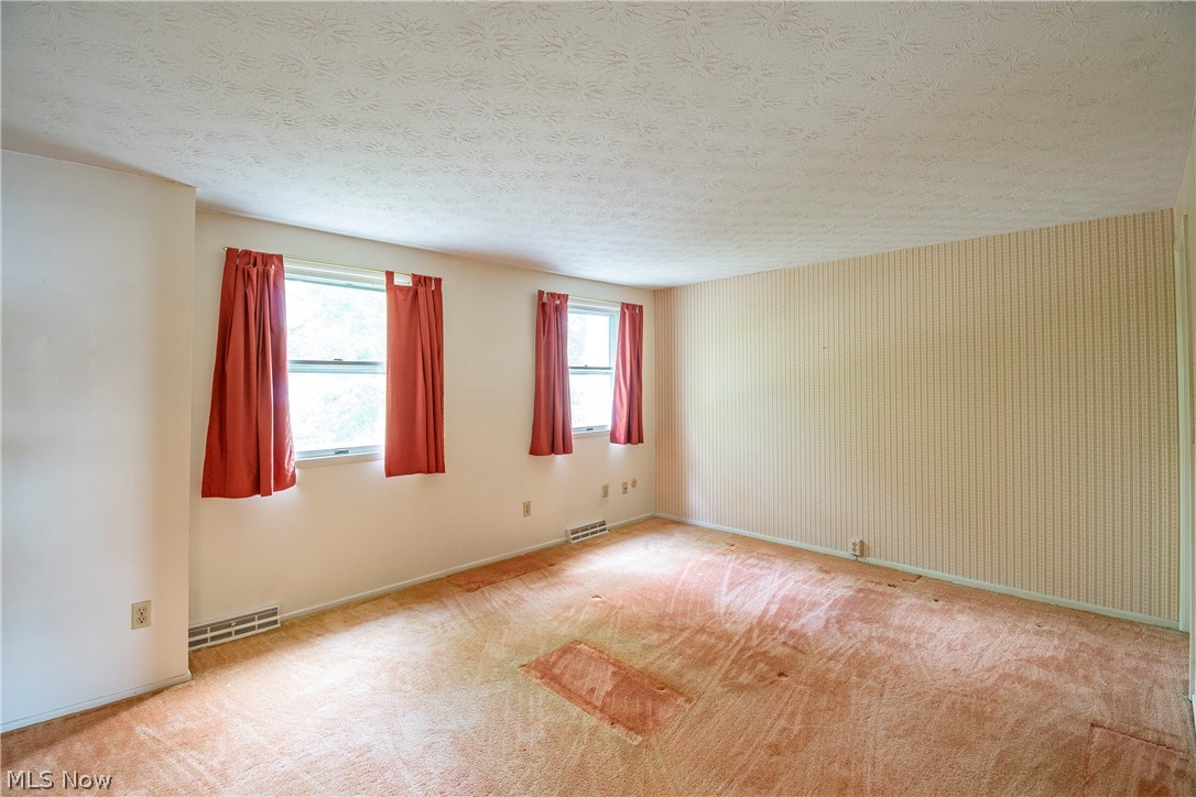Huntington Park Condo - Residential