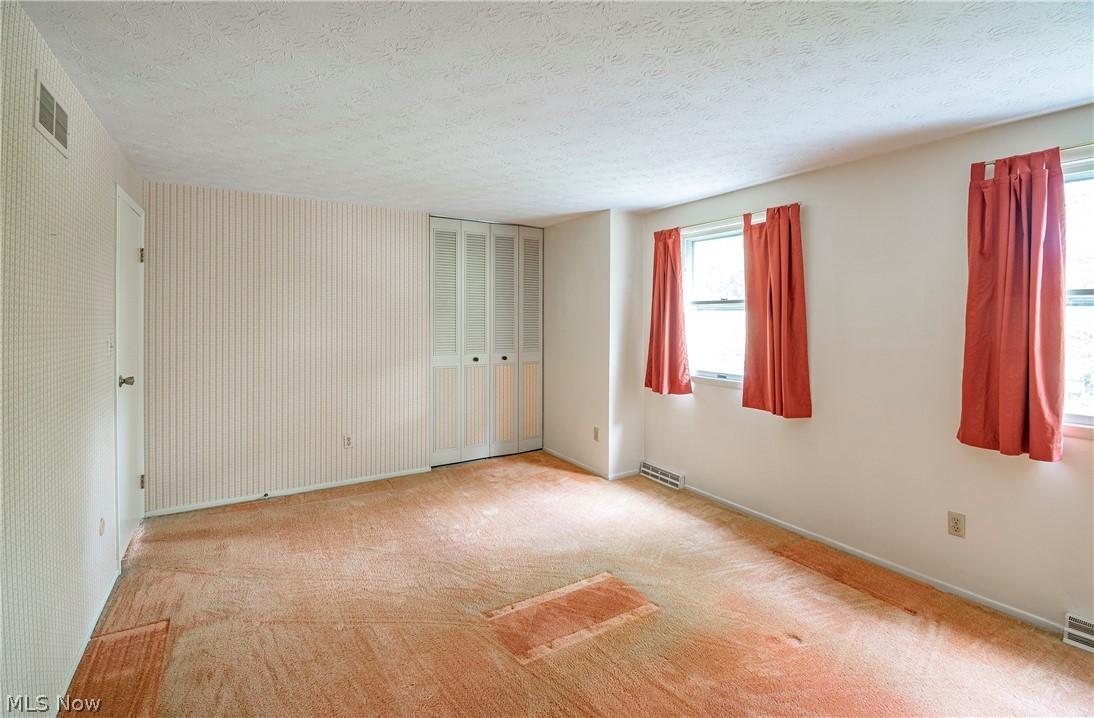 Huntington Park Condo - Residential