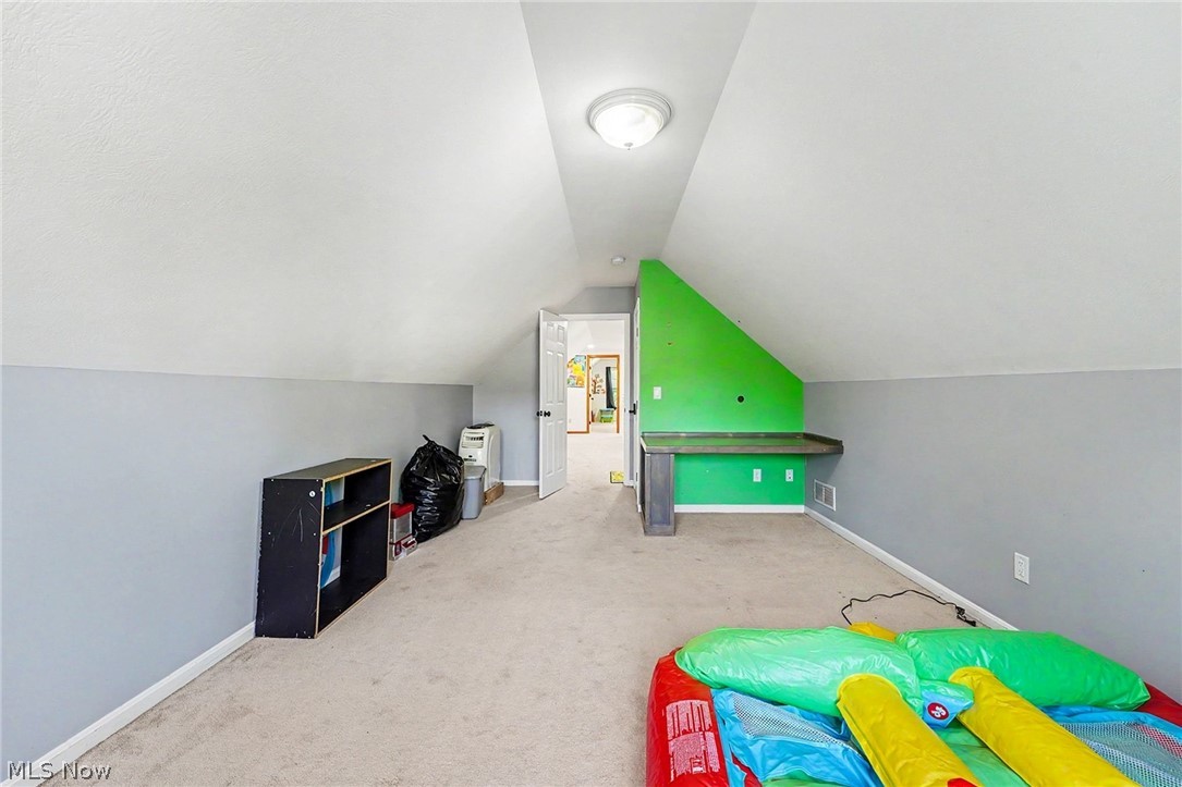 Roaming Rock Shrs 17 - Residential