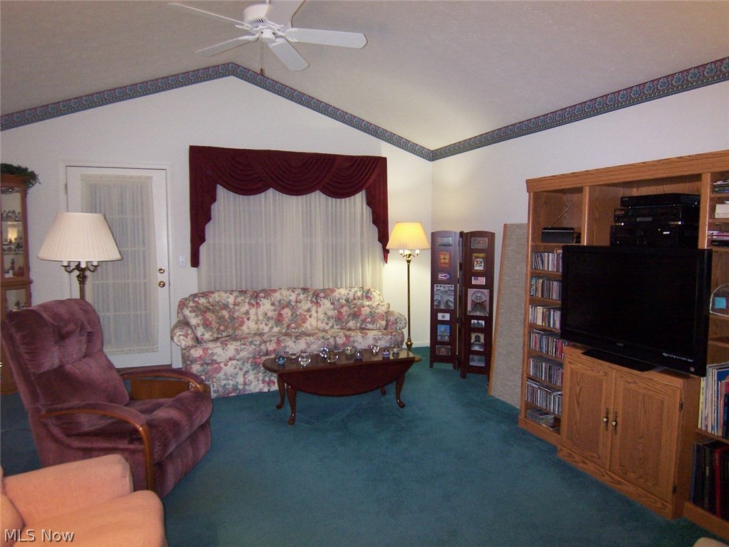 Woodbury Condo - Residential