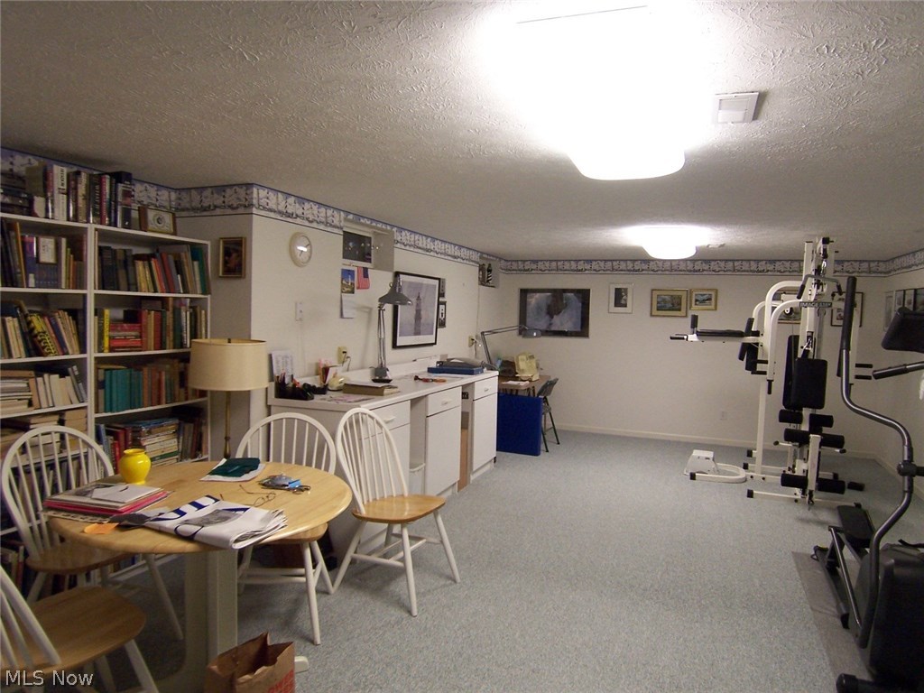 Woodbury Condo - Residential