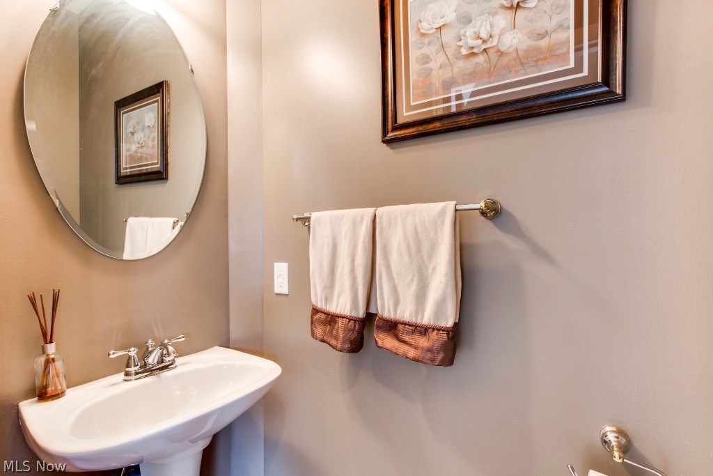 Signature of Solon - Residential