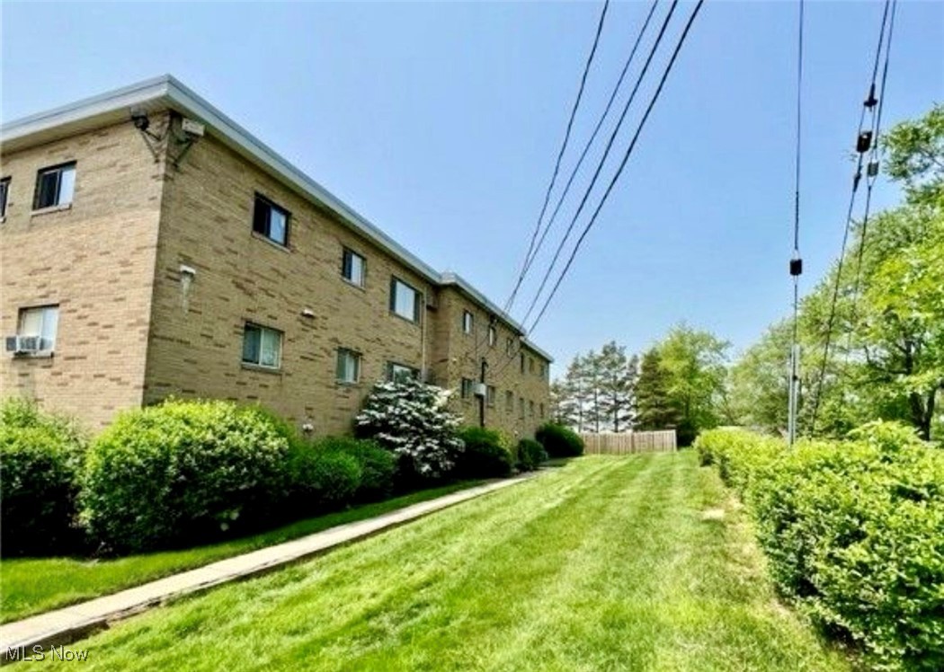 Royal Court Condo - Residential