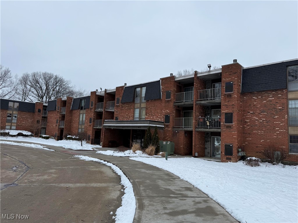 Discover this charming condominium at 4183 Columbia Rd #121 in North Olmsted, OH. This inviting home features a spacious layout with two bedrooms and two bathrooms. Enjoy the bright and airy living area, appropriate for relaxation. The kitchen is well-equipped with modern appliances and ample storage. Benefit from convenient in-unit laundry and a private patio. The condominium complex includes amenities such as a pool and clubhouse. Located close to shopping, dining, and parks, this home is a wonderful find.
