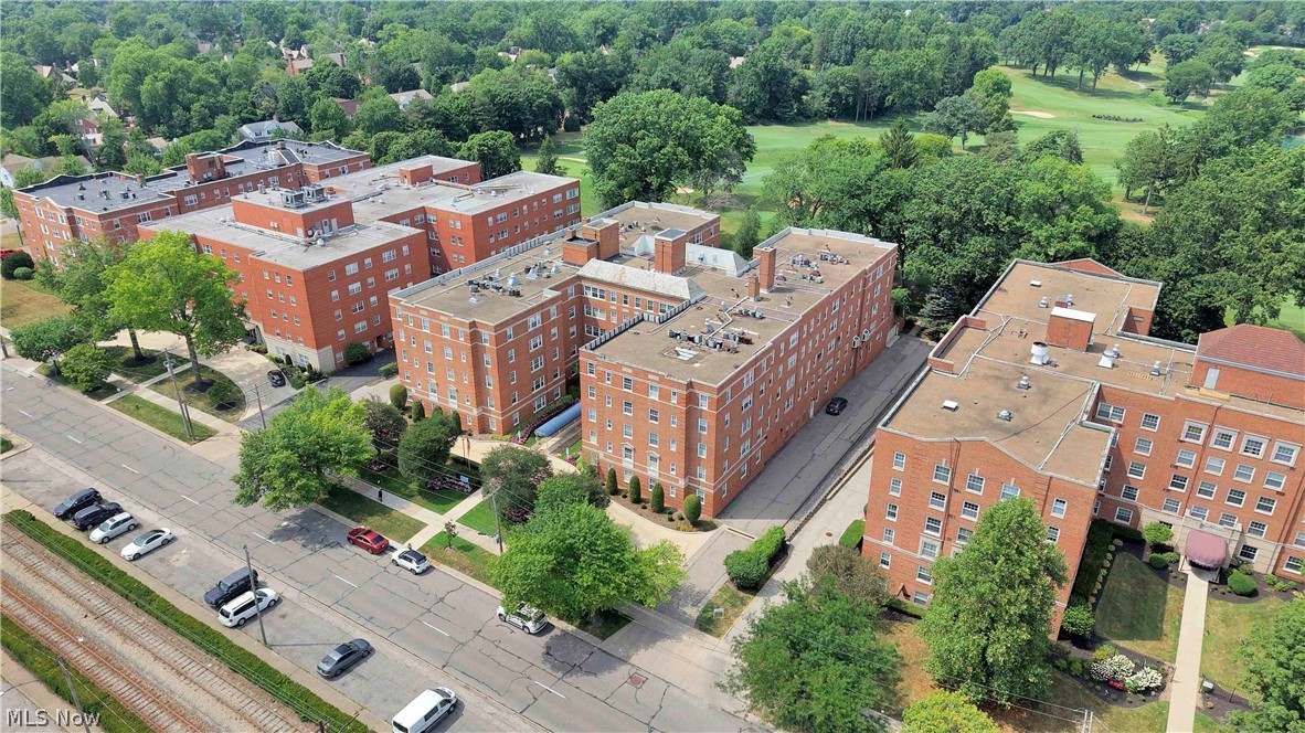 Barclay Condos - Residential