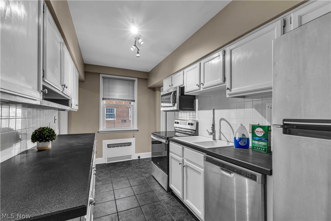 Barclay Condos - Residential
