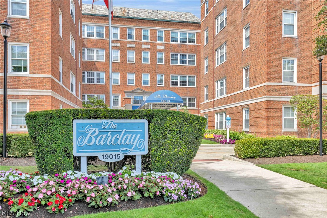Barclay Condos - Residential