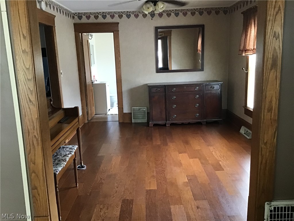 Kenmore Realty Co Allotme - Residential