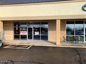 In Wooster's Northend, Humboldt Shopping Center is anchored by BW3s Restaurant, Tractor Supply Company and many small specialty shops. 2,250 sq ft at $2,700.00/month