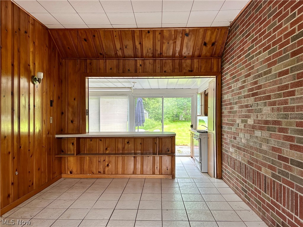 Ruth Strong Heirs - Residential