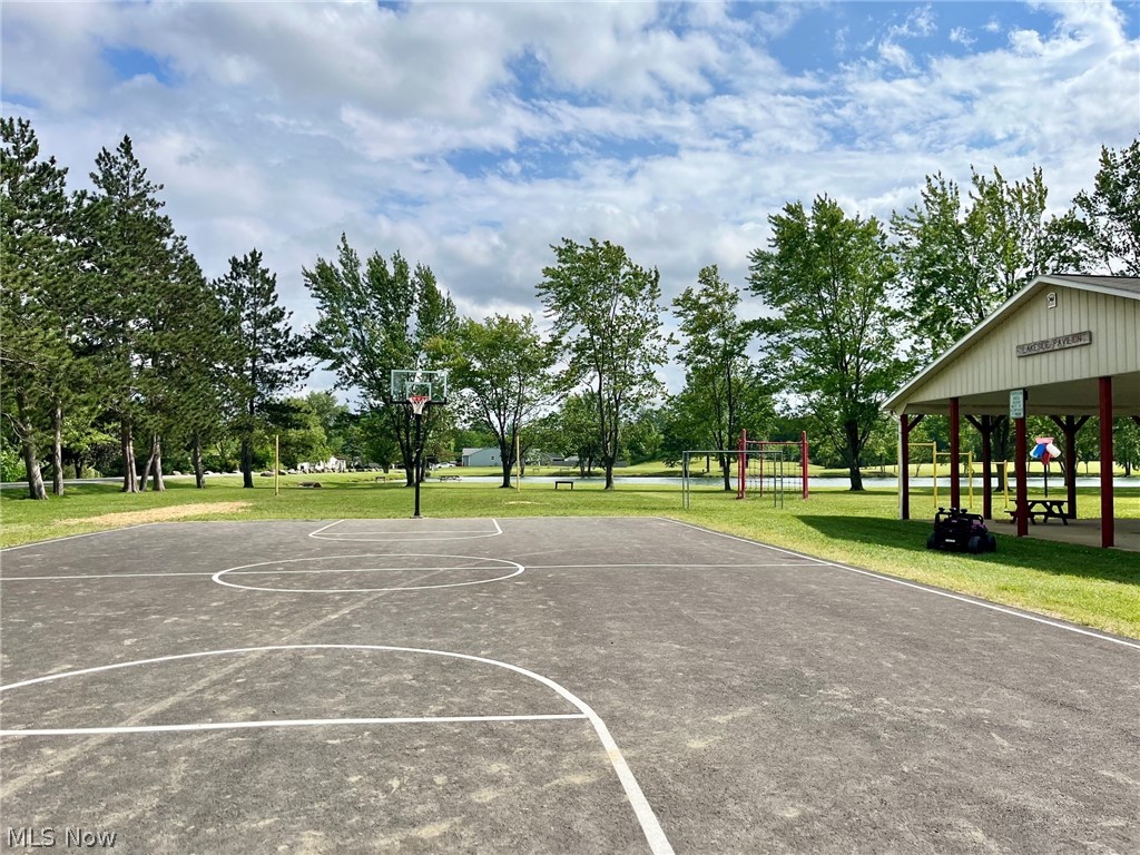 Pheasant Run Village - Residential