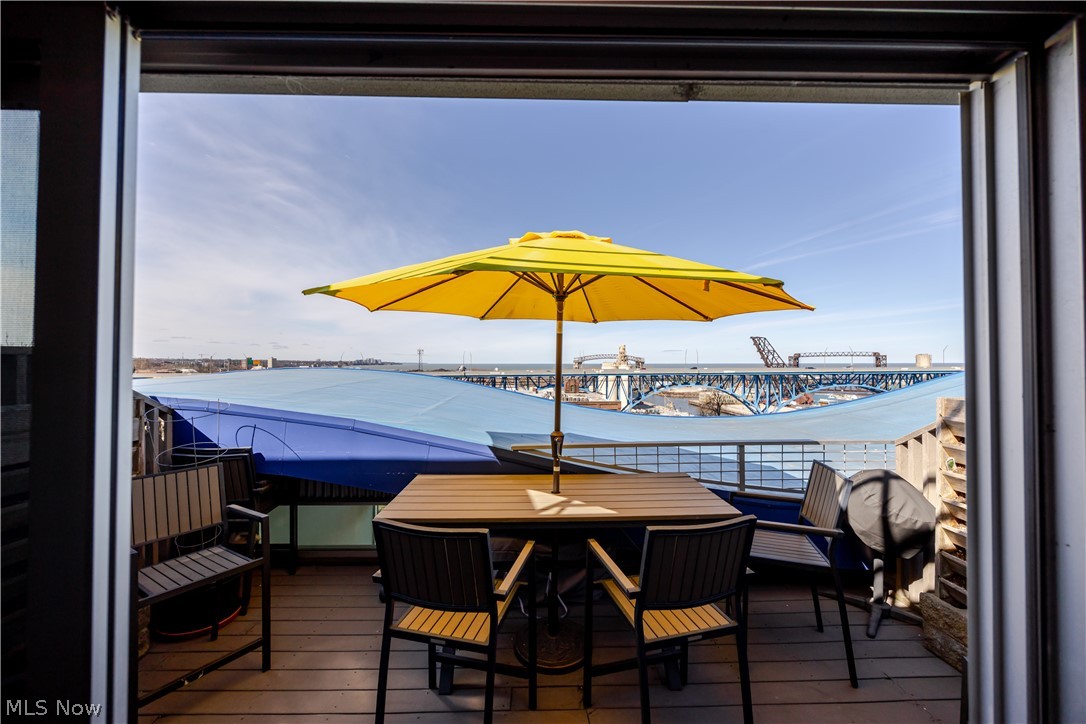 Stonebridge Plaza Condo - Residential