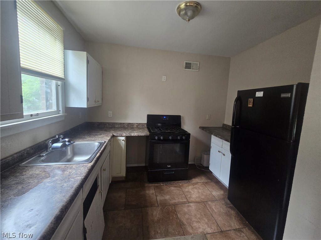 City/Youngstown - Residential Income