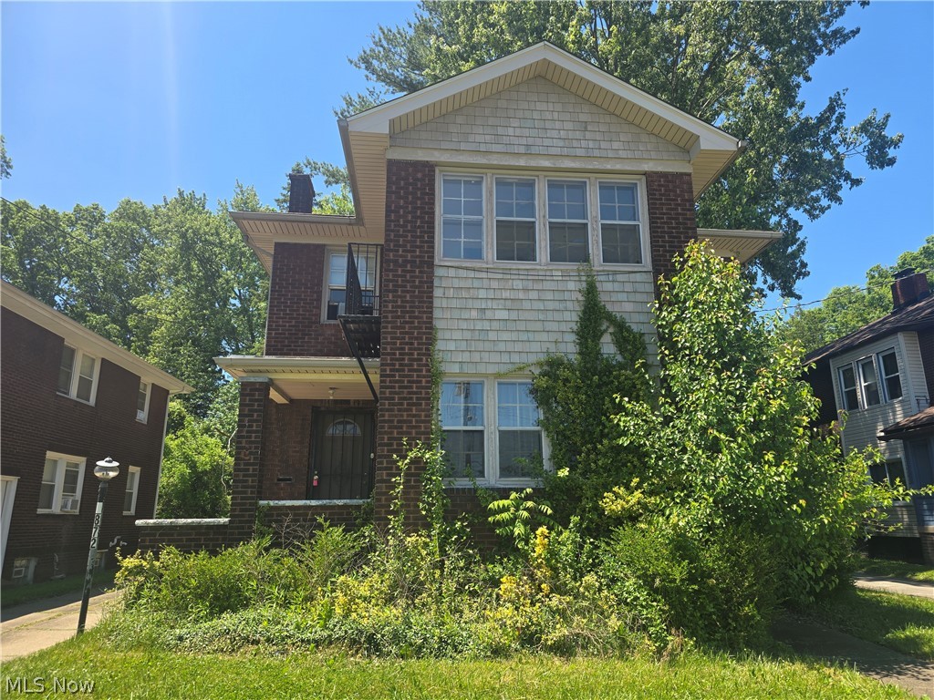 Solid brick duplex offering two spacious 2-bedroom units in a highly desirable location near YSU. Each unit features generous living space, gorgeous original hardwoods, separate utilities, and its own full basement, making management simple and expenses minimal. With virtually no owner-paid operating costs and a well-maintained, durable brick exterior, this property is an excellent addition to any investment portfolio. Whether you're looking to expand your rental holdings or secure a reliable income-producing asset, this duplex delivers strong fundamentals and long-term value. Upstairs unit is rented at 850.00 a month with a month to month lease. Downstairs unit would re-rent at 950-1000.