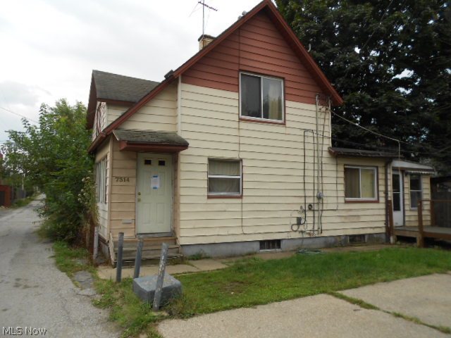 Occupied property, inspections not available - sold as-is.  No for sale sign.  Contact with occupants is prohibited.  This is a Dual Path property, all Dual Path properties will be marketed in the MLS and on auction website. Property is subject to a $2000. buyer paid premium. Auction results may take up to 7 calendar days after auction closes. $2000 buyer premium paid at closing. *Buyer Acknowledgment & Disclosure in 'attachments'.