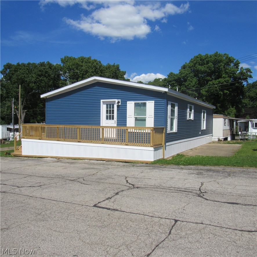 This is a Skyline Cedar Cove model home offering spacious 1,173 Square feet of living space.              Built to federal HUD codes. This home features an open concept design that seamlessly blends the kitchen, dining and living areas. Making the home ideal for entertaining with guest. Some notable features include 8" Deep Stainless-Steel sink 2.18'CU FT refrigerator 3. Deluxe gas range w/ power hood.
4. 8" CHROME PULL DOWN FAUCET PULL DOWN FAUCET 5. KITCHEN cabinetry flat panel hardwood shaker cabinet doors/Solid wood stiles and rails/ 6" cabinets pulls/ Cabinet above refrigerator. 20 Amp. USB Outlet in kitchen.                                             9. 200-amp service and exterior GFIC
10. LED Can Lights thru out home.                                                                                                                                         40-gallon H20 Tank.  PEX WATERLINES, DIGITAL THERMOSTAT, crown molding are just some of the features.                                                             This home has 3 bedrooms 2 baths the master bedroom includes luxurious ensuite bathroom.  Nwe construction 2026 Skyluine/Champion Sugar Creek Ohio.  5 year warranty