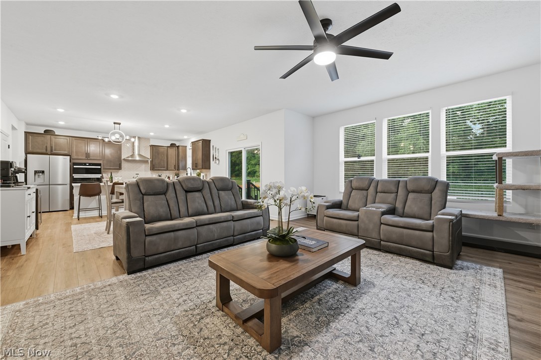JACOBS RIDGE PHASE 3 LOT 106 ALL RN 56901782 - Residential
