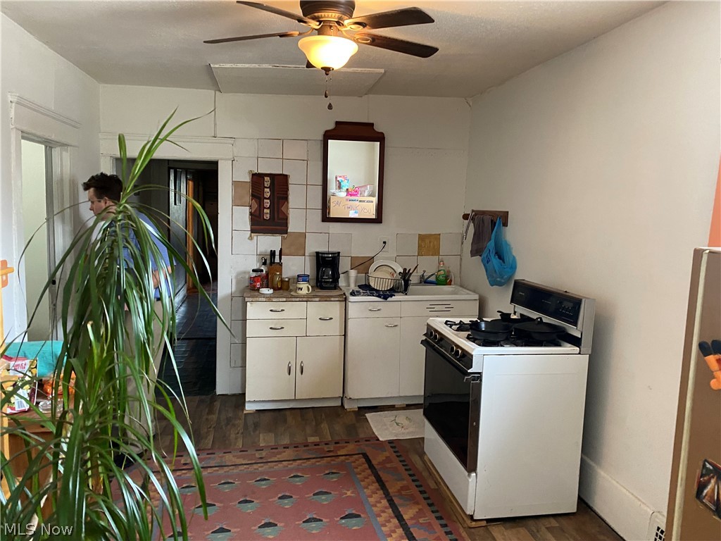 Betz - Commercial Sale