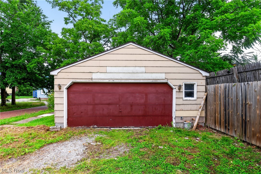 Hillsdale Drive - Residential
