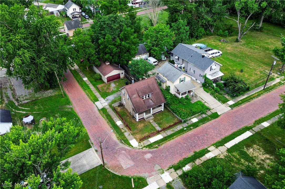 Hillsdale Drive - Residential