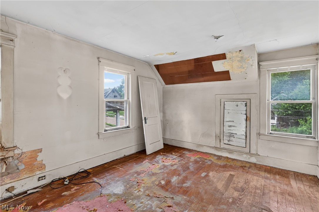 Hillsdale Drive - Residential