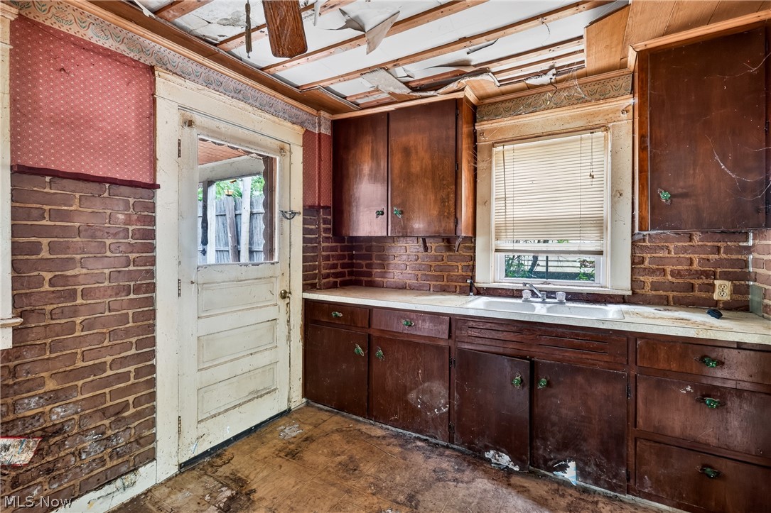 Hillsdale Drive - Residential