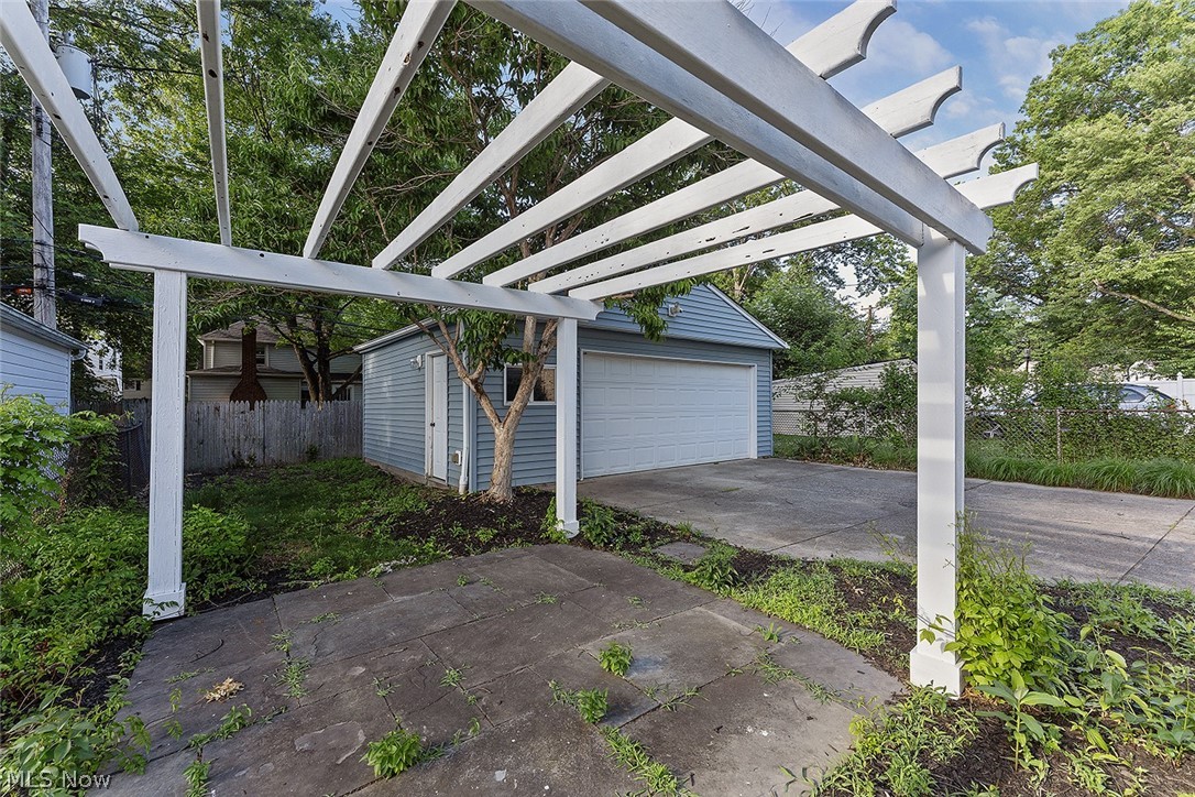 Fairoaks Road - Residential
