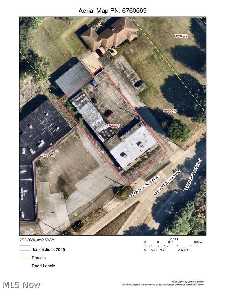 Positioned on a highly visible, active corner with convenient access to I-77, this well-located commercial building offers exceptional exposure and opportunity. Currently home to Primo’s Deli, the property benefits from a strong community presence as well as being serviced by public water, public sewer, and natural gas. Zoning supports a wide variety of possible uses, including restaurant or café, apartment complex (possibly high density), multi-family housing, personal care services such as barber or cosmetology shops, child day care, dry cleaning, and much more. Whether you’re looking to continue its current use or bring a new vision to life, this prime location provides outstanding potential. Call today for more information or to schedule a showing. See additional properties for sale, MLS 5183047 & 5187702