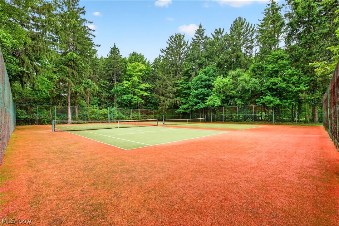 Oak Knolls Condo - Residential