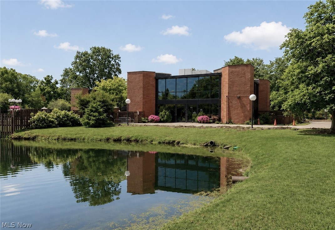 Oak Knolls Condo - Residential