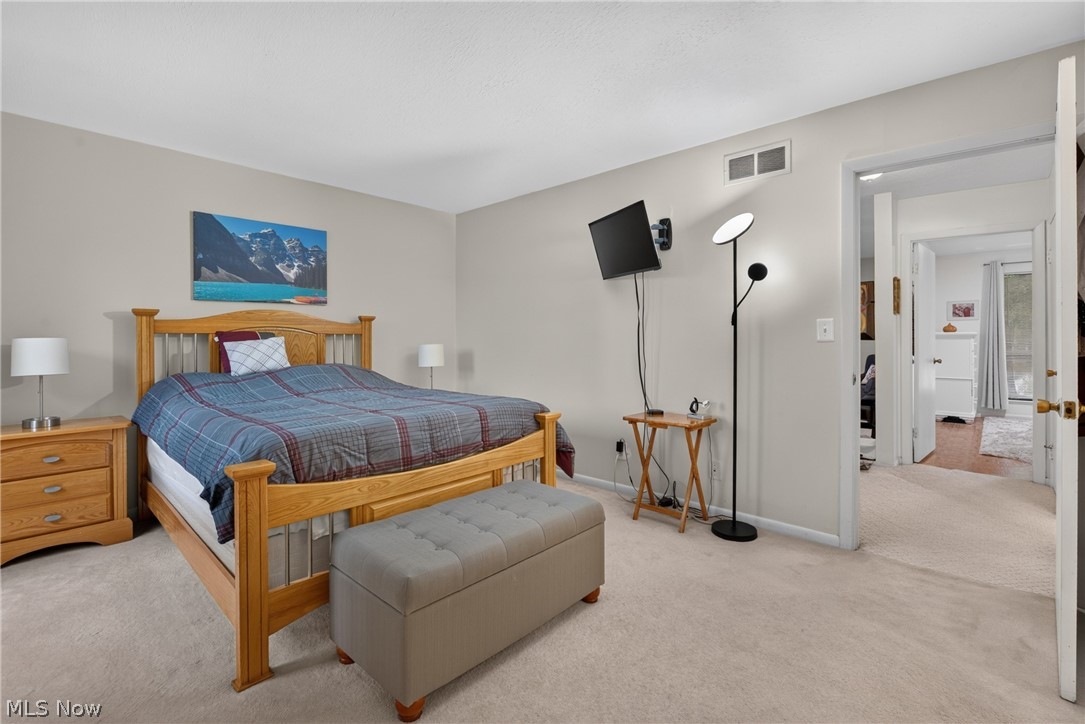 Oak Knolls Condo - Residential
