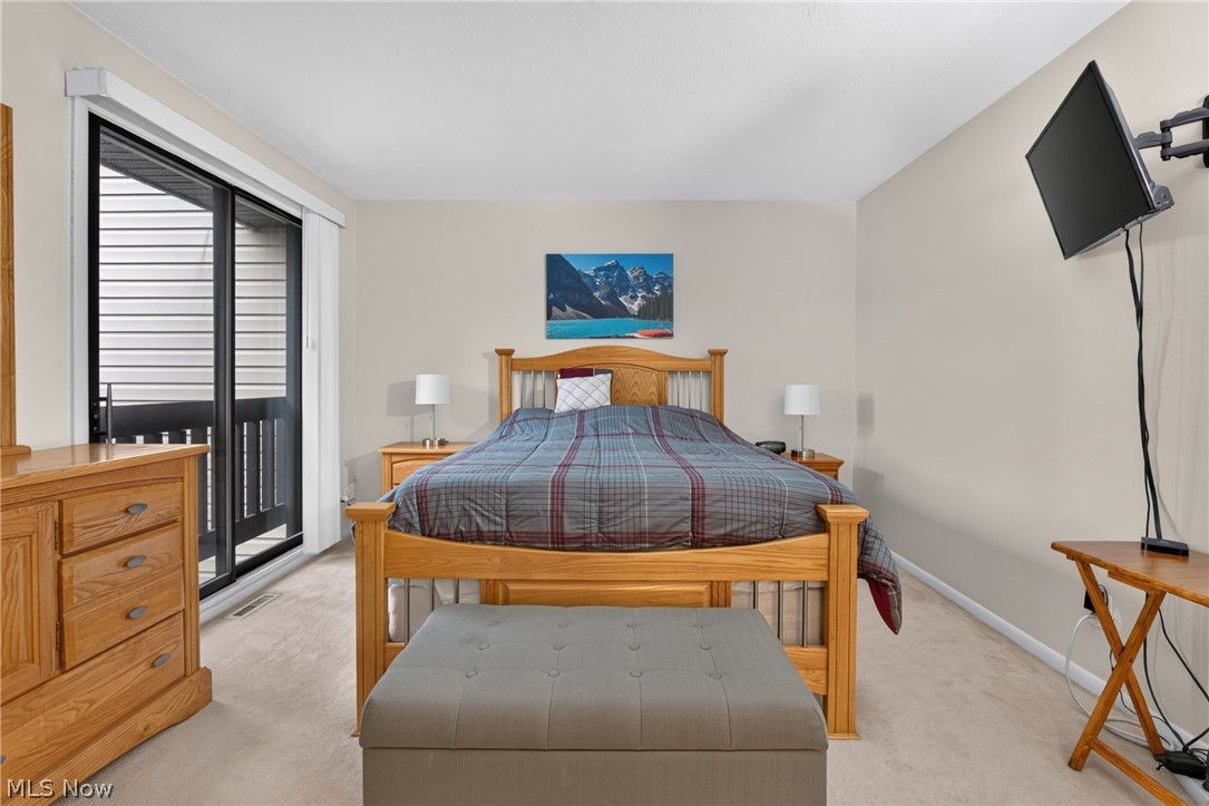 Oak Knolls Condo - Residential