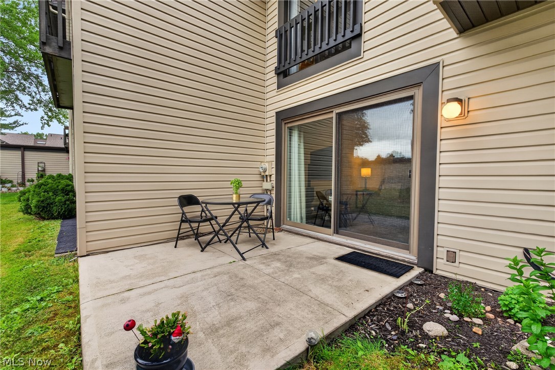 Oak Knolls Condo - Residential