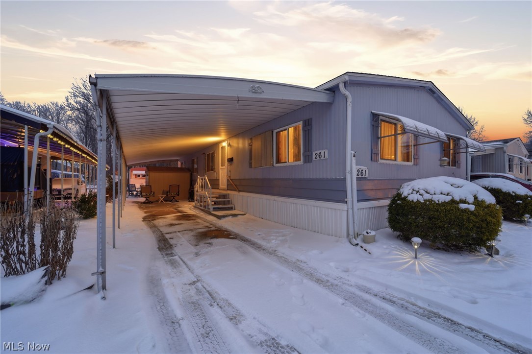 Welcome to 261 Chelsea Drive, a well-maintained 3-bedroom, 2-bath double wide manufactured home located in a highly sought-after 55+ community in Willoughby, Ohio. This spacious double wide offers comfortable single-level living with an open, functional layout designed for convenience and ease. The expansive living area flows seamlessly into the kitchen and dining space, creating a
welcoming environment for both everyday living and hosting guests. The primary suite features a private full bath and ample closet space, while two additional bedrooms provide flexibility for guests, hobbies, or a dedicated home office. With two full bathrooms and the added square footage that comes with a double wide design, this home offers room to spread out without the upkeep of a traditional single-family residence. A covered carport provides protected parking and everyday convenience, adding both value and practicality. Situated in one of Willoughby's most desirable 55+ communities, residents enjoy a quiet, established neighborhood
setting while remaining just minutes from shopping, restaurants, medical facilities, downtown Willoughby, and quick access to major highways. If you're looking for affordable, low-maintenance living in a sought-after Lake County location, this home presents an excellent opportunity. Schedule your private showing today.