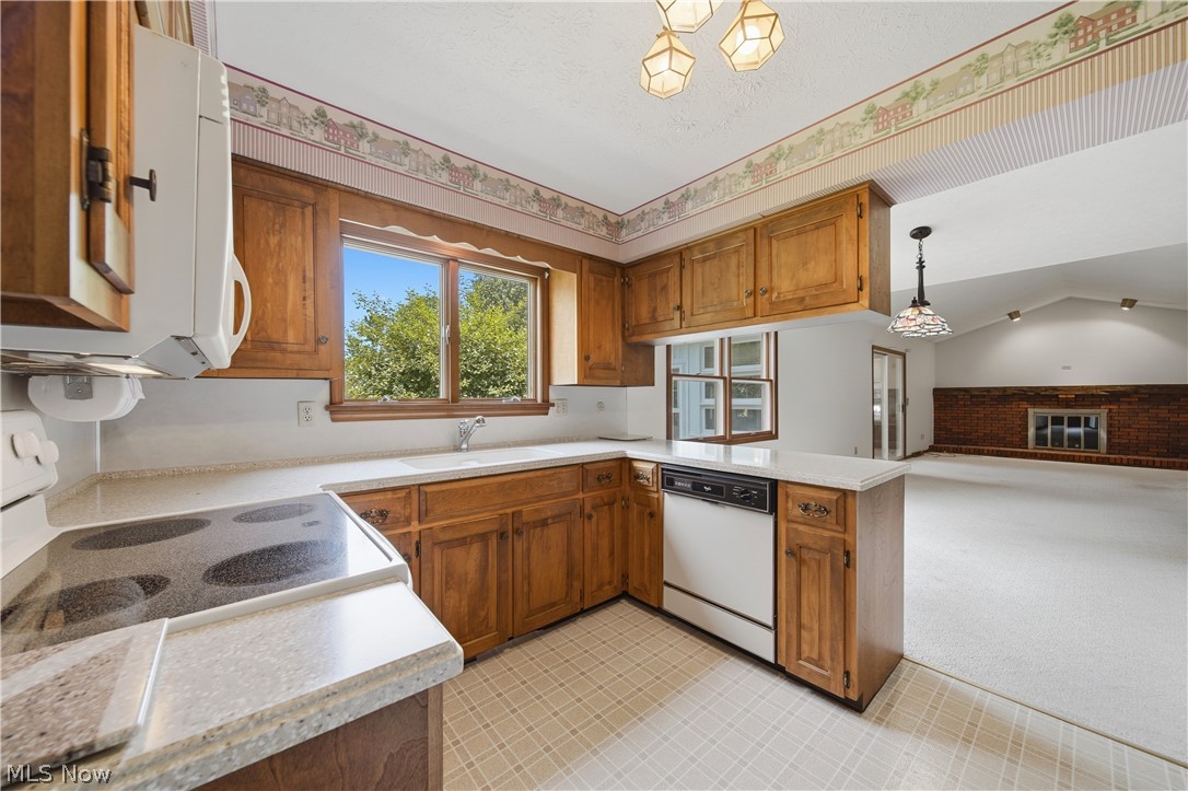 Village/Hartville - Residential